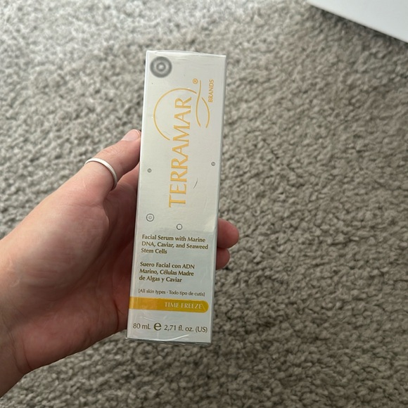 Terramar Time Freeze Facial Serum - Picture 1 of 2